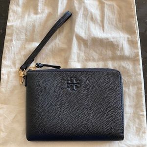 Tory Burch Thea Zip Pouch